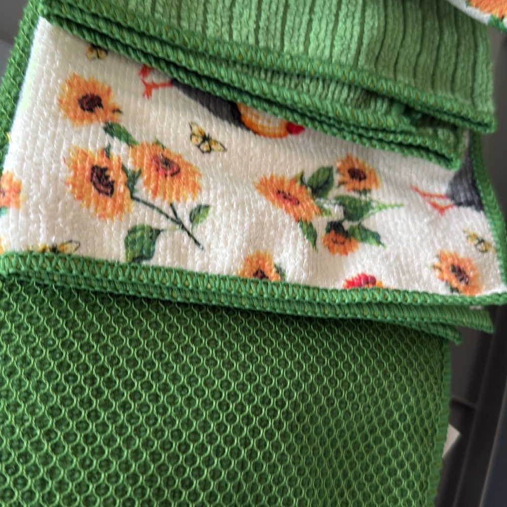 Floral Microfiber Kitchen Set - Picture 6 of 6